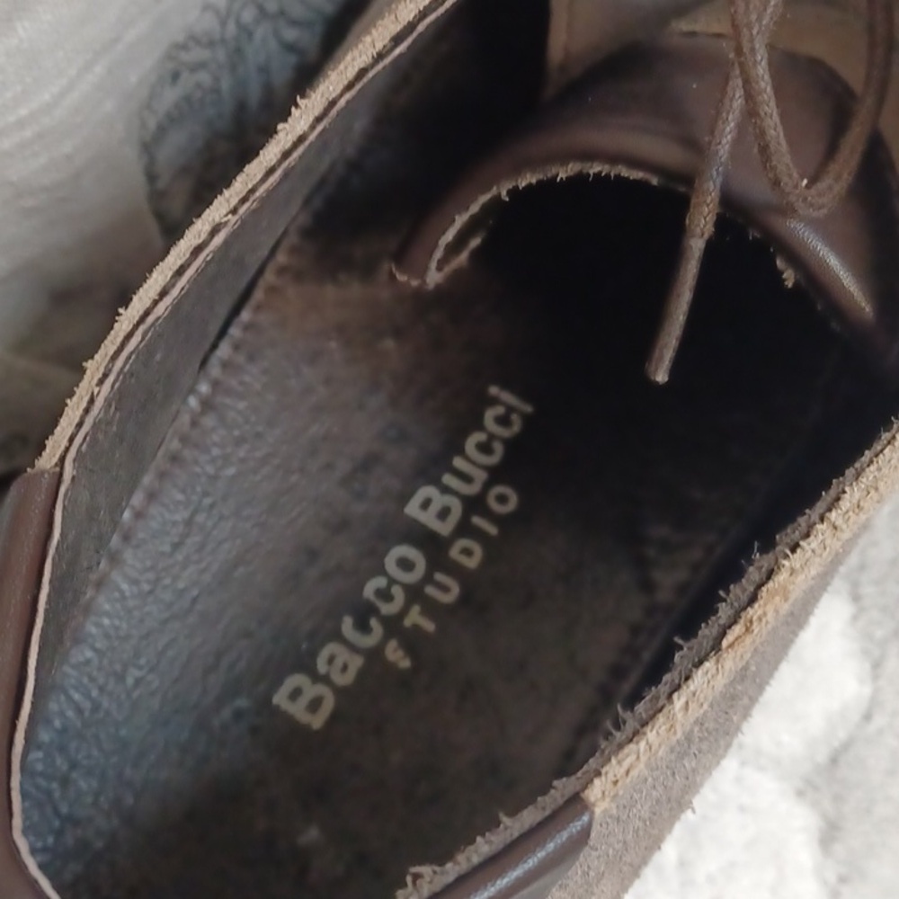BACCO BUCCI ESTUDIO SIZE 10. Men's Tan Suede Dress Shoes - Picture 2 of 10